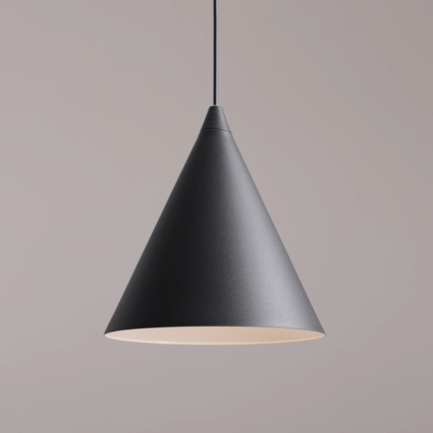 Lampa wisząca w kształcie stożka FORM BLACK Lampa wisząca w kształcie stożka FORM BLACK