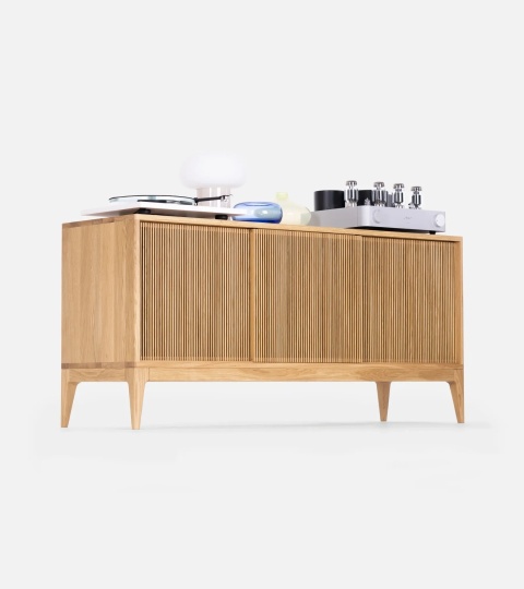 TONN 150 Turntable and Vinyl Record Cabinet – Solid Oak