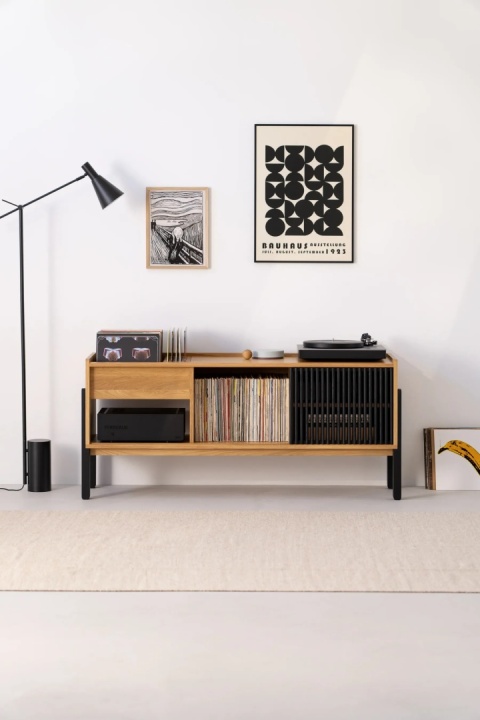 VIBE – Solid Oak Turntable & Vinyl Storage Cabinet